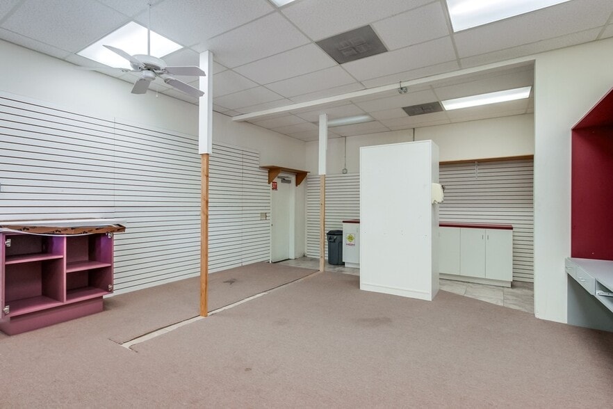 More Photos Of 343 E Alvarado St, Fallbrook Freestanding For Sale