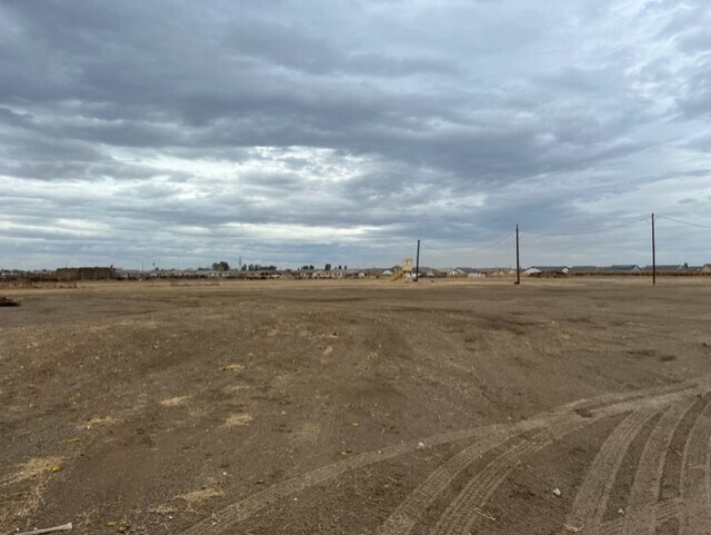More Photos Of 1000 E Hosking Ave, Bakersfield Land For Lease