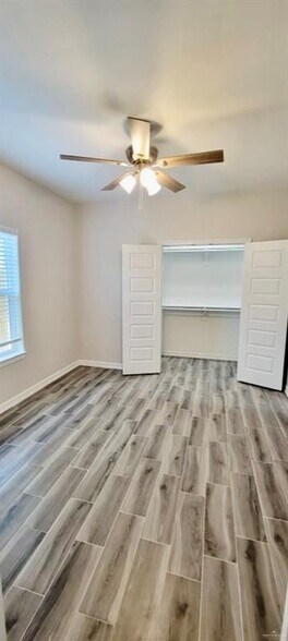More Photos Of 1702 Playa Dr, Weslaco Apartments For Sale