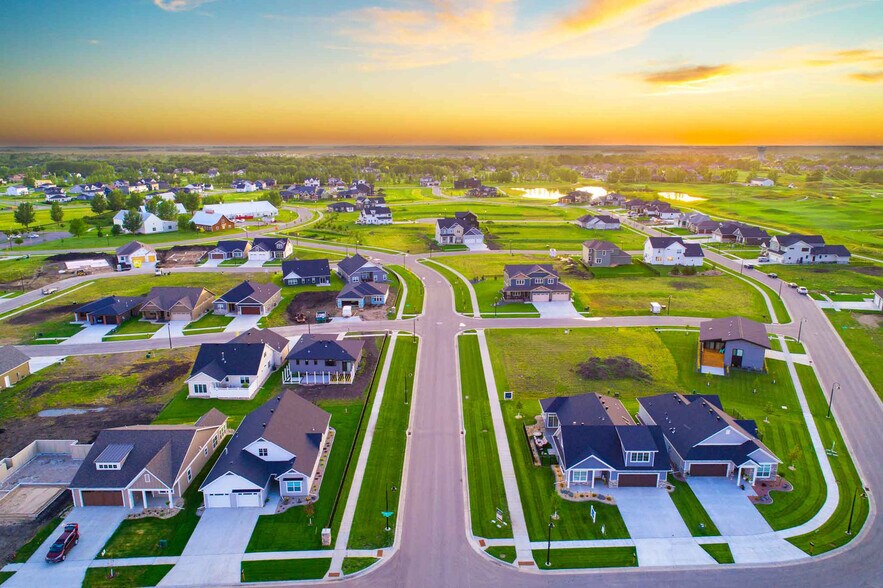 More Photos Of 4844 Rocking Horse Cir S, Fargo Office For Lease