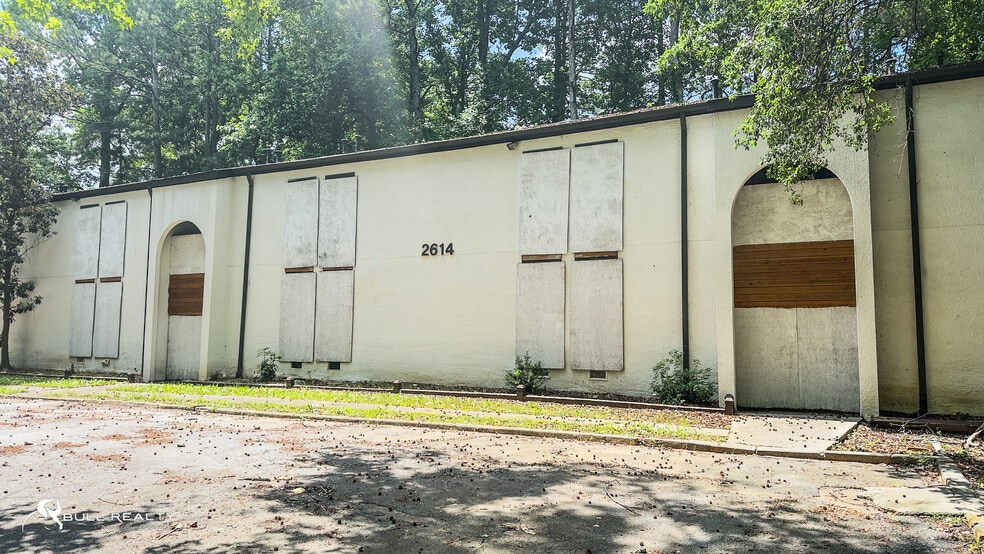 More Photos Of 2600 Old Hapeville Rd SW, Atlanta Apartments For Sale