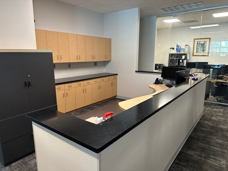 More Photos Of 12425 Race Track Rd, Tampa Office For Lease