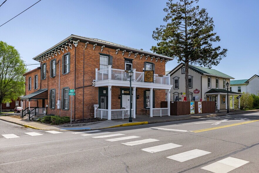 More Photos Of 219 N Market St, Selinsgrove Storefront Retail Residential For Sale