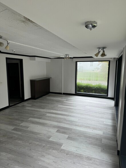 More Photos Of 221 Cherry Rd, Rock Hill Restaurant For Lease