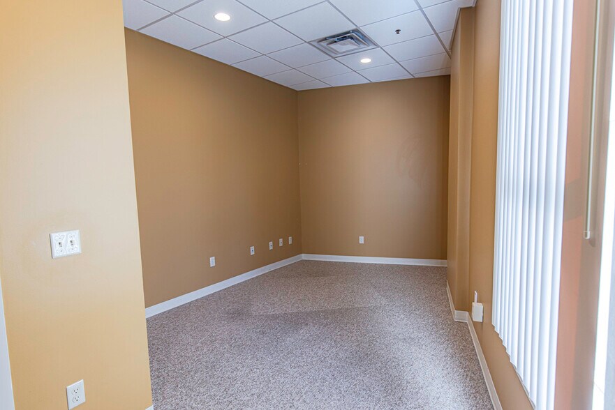 More Photos Of 9 May St, Bangor Medical For Sale