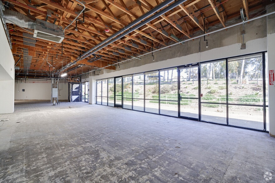 More Photos Of 10225 Willow Creek Rd, San Diego Light Manufacturing For Sale