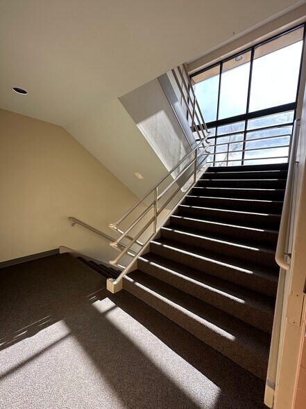 More Photos Of 405 S Cascade Ave, Colorado Springs Coworking Space