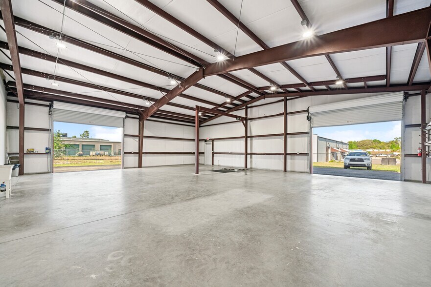 More Photos Of 18820 Sakera Rd, Hudson Warehouse For Sale