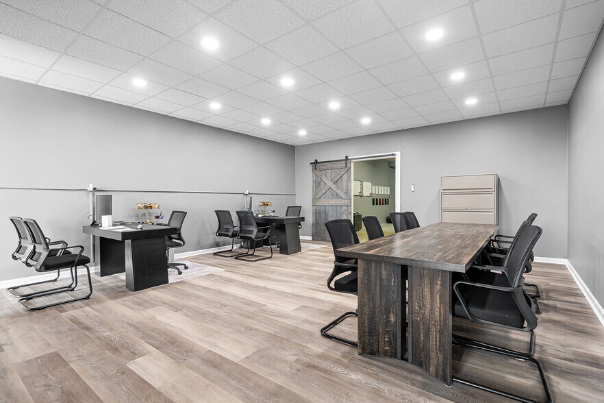 More Photos Of 426-430 Western Ave, Statesville Freestanding For Sale