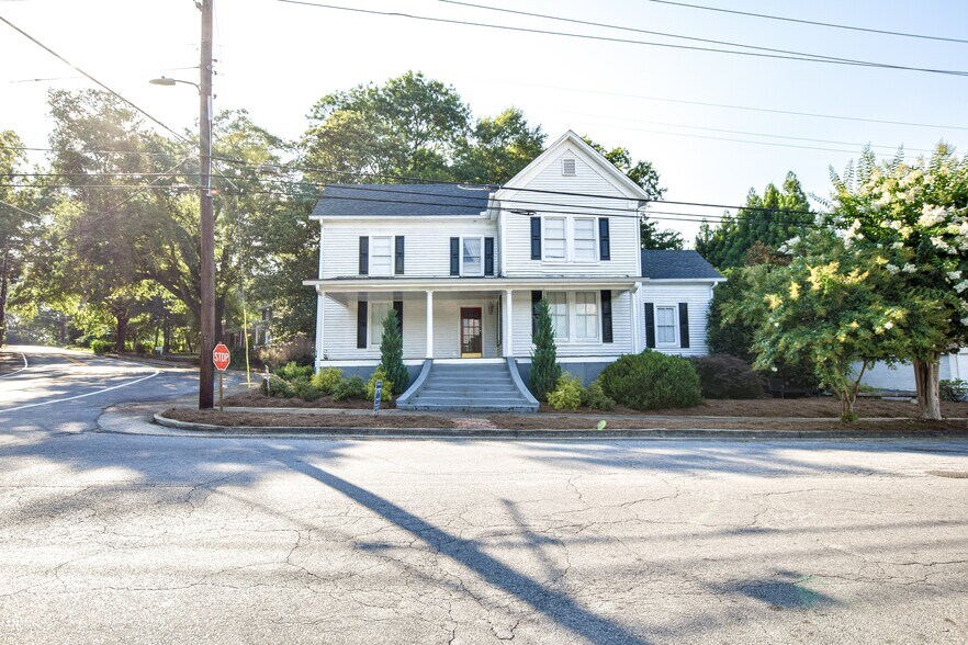 Primary Photo Of 300 Church St, Rockmart Lodge Meeting Hall For Sale