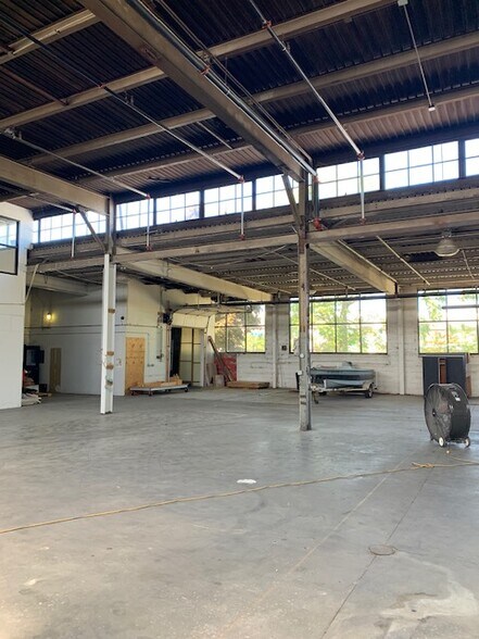 More Photos Of 1361 E 55th St, Cleveland Manufacturing For Sale