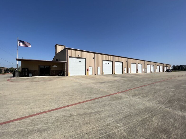More Photos Of 4115 Kreinhop Rd, Spring Warehouse For Sale