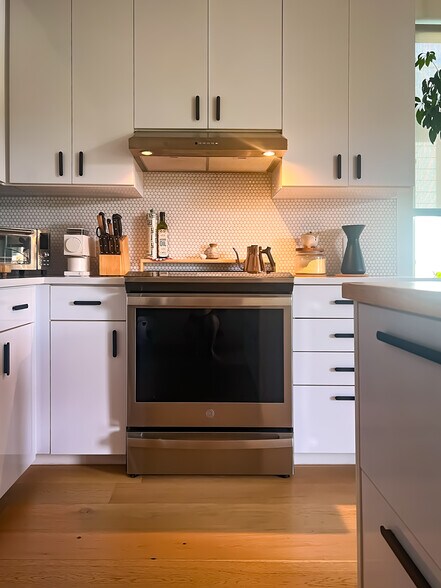 More Photos Of 1911 Dutton Dr, San Marcos Office Residential For Sale