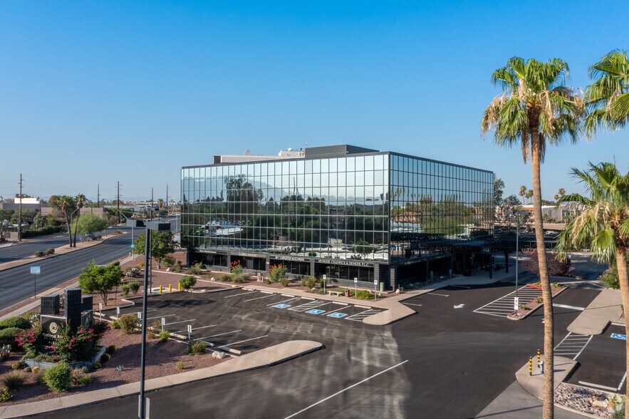 More Photos Of 333 N Wilmot Rd, Tucson Office For Lease