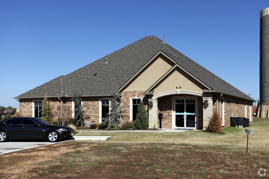Primary Photo Of 908 SW 107th St, Oklahoma City Medical For Lease