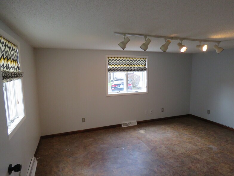 More Photos Of 158 Quaker Rd, East Aurora Coworking Space