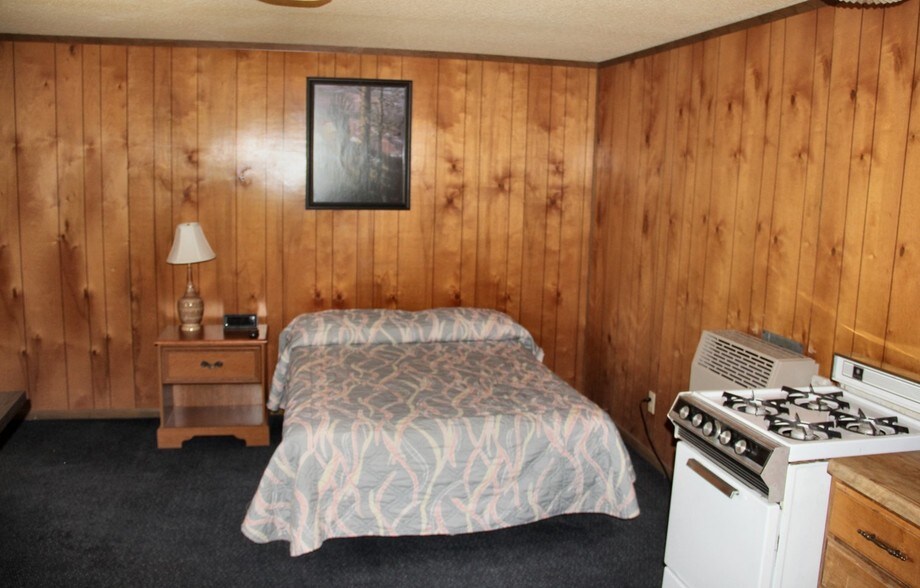 More Photos Of 3725-3777 E US Hwy 50, Baker Hotel For Sale