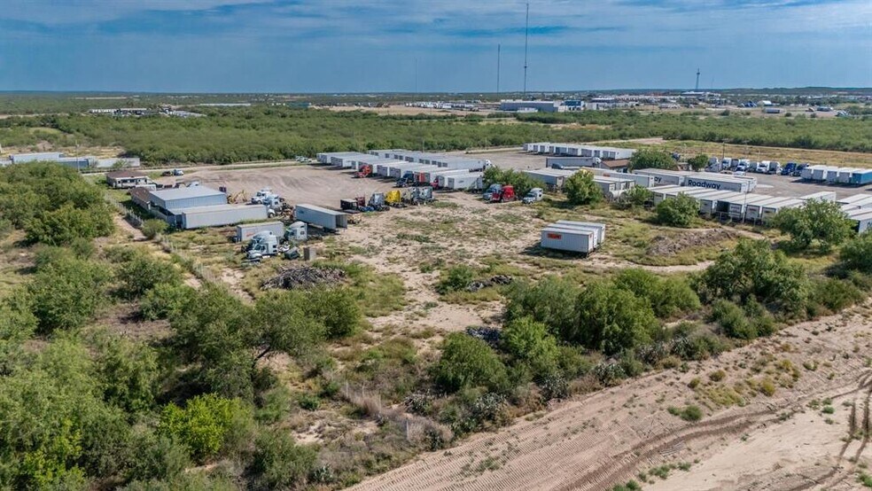 More Photos Of 307 Sulfur Mine Road, Laredo Land For Sale