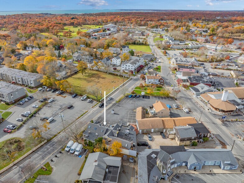 More Photos Of 488 South St, Hyannis Restaurant For Sale