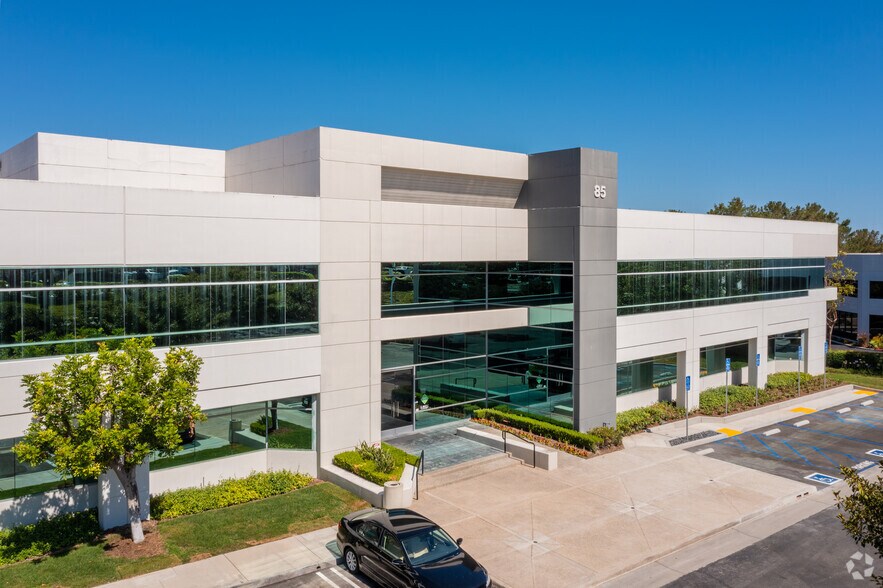 More Photos Of 85 Argonaut, Aliso Viejo Office For Sale