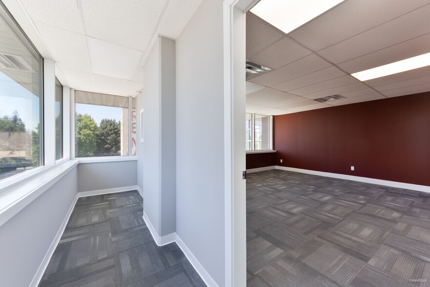 More Photos Of 11957 80 Av, Delta Apartments For Sale