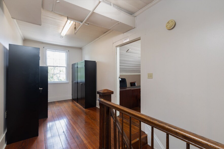 More Photos Of 245 Intendencia St, Pensacola Office Residential For Lease