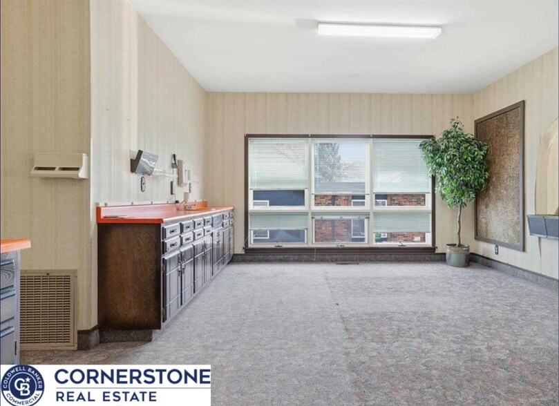 More Photos Of 1216 E 2nd St, Casper Office For Sale