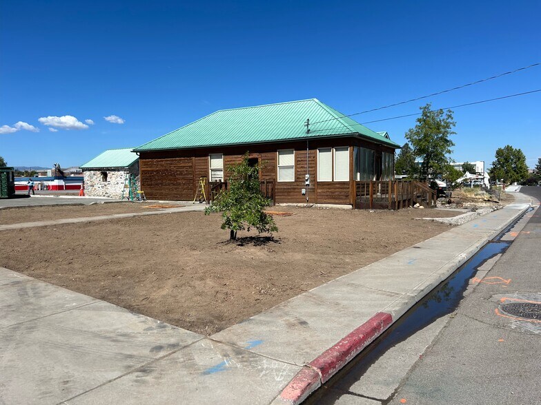 More Photos Of 3675 Baker Ln, Reno Freestanding For Lease