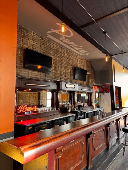 More Photos Of 534-538 W National Ave, Milwaukee Apartments For Sale