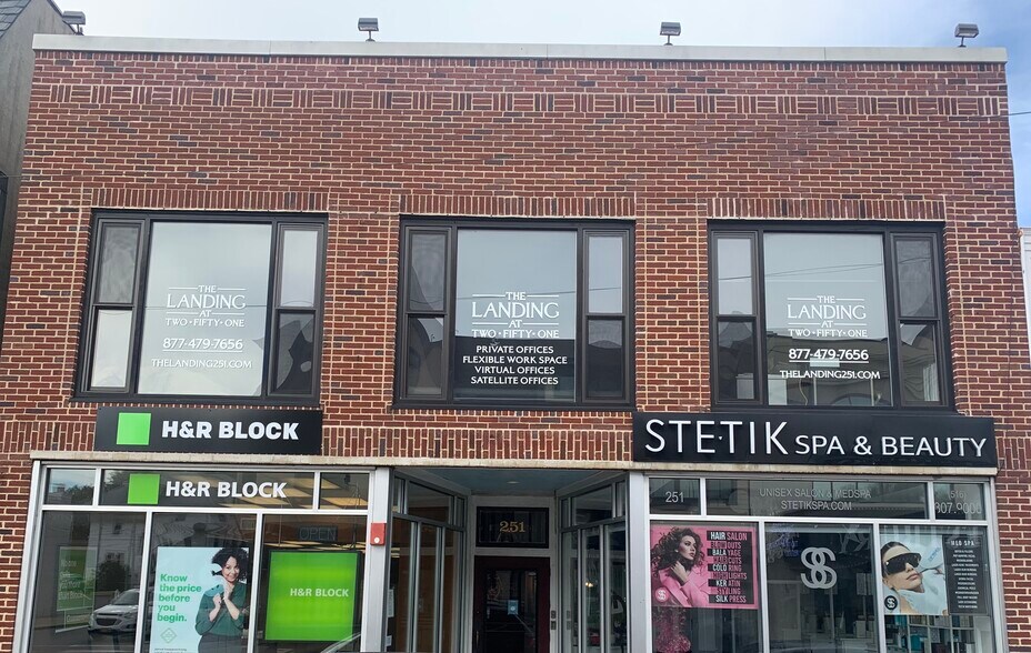 More Photos Of 251 Post Ave, Westbury Storefront Retail Office For Lease