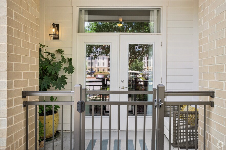 More Photos Of 7420 N Rea Park Ln, Charlotte Apartments For Lease