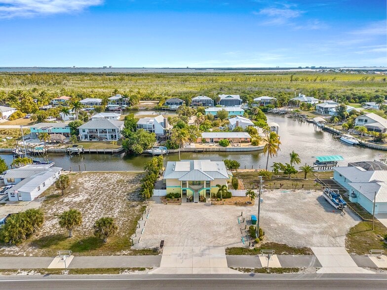 More Photos Of 3226 Stringfellow Rd, Saint James City Apartments For Sale