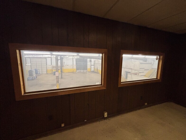 More Photos Of 5875 W US Highway 421, Wilkesboro Warehouse For Lease