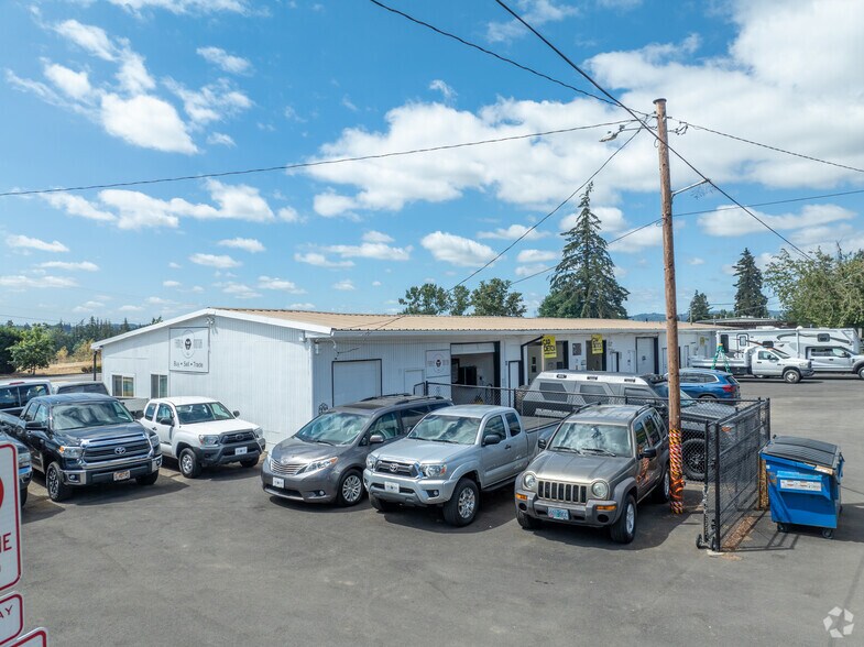 More Photos Of 18435 SW Pacific Hwy, Tualatin Auto Dealership For Lease