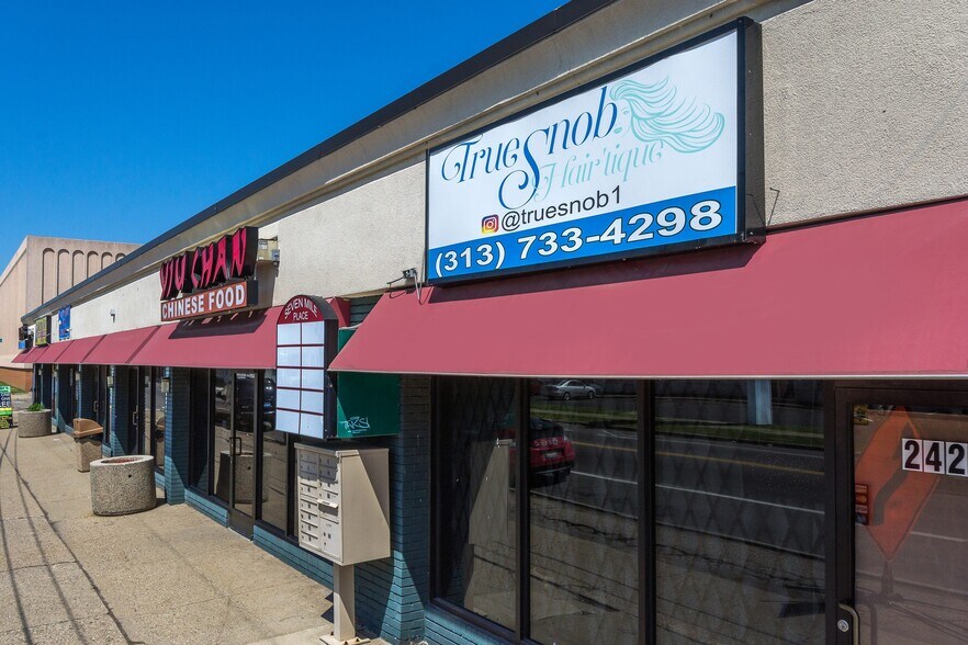 More Photos Of 2401-2435 E 7 Mile Rd, Detroit Unknown For Lease