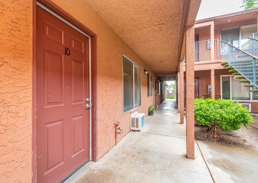 More Photos Of 1230 Melton Dr, Yuba City Apartments For Sale