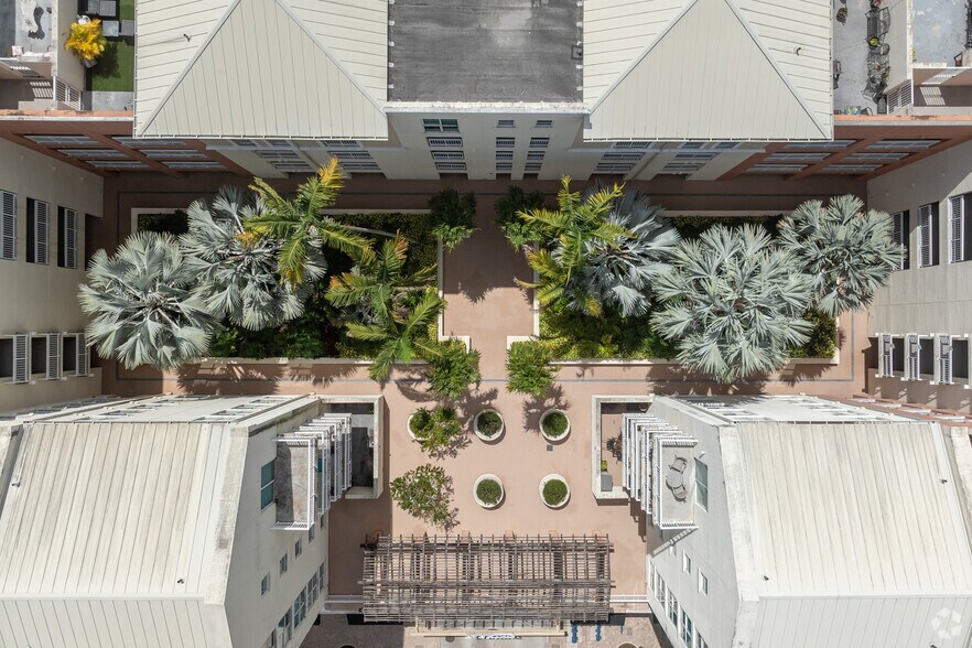 More Photos Of 7205-7290 N Kendall Dr, Miami Apartments For Lease