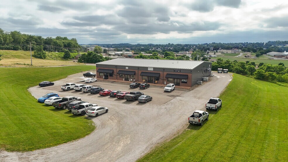 More Photos Of 540 Belden Pky NE, Sugarcreek Storefront For Sale