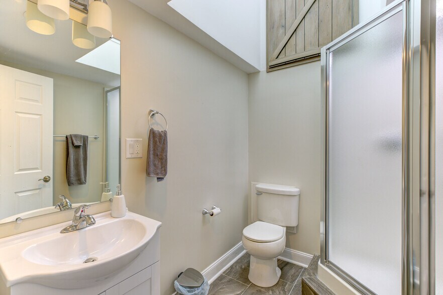 More Photos Of 1565 Seven Fountains Rd, Fort Valley Specialty For Sale