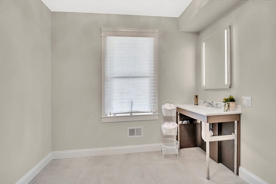 More Photos Of 131 Main St, White House Station Office Residential For Sale