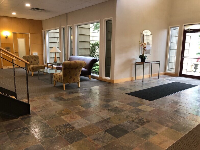 More Photos Of 120 Allens Creek Rd, Rochester Unknown For Lease