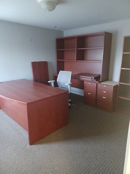 More Photos Of 5202 Tacoma Mall Blvd, Tacoma Office For Lease