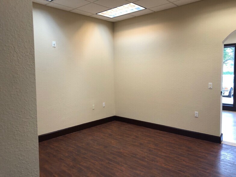 More Photos Of 9825 Marina Blvd, Boca Raton Medical For Lease