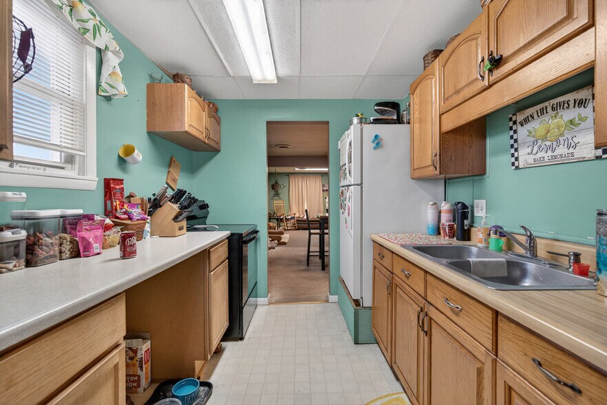 More Photos Of 60200 Southgate Rd, Byesville General Retail For Sale