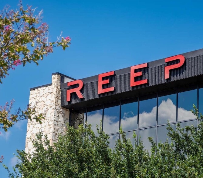 More Photos Of 7410 Blanco Rd, San Antonio Office For Lease