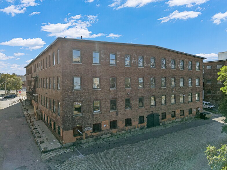More Photos Of 28 Anawan St, Fall River Manufacturing For Sale