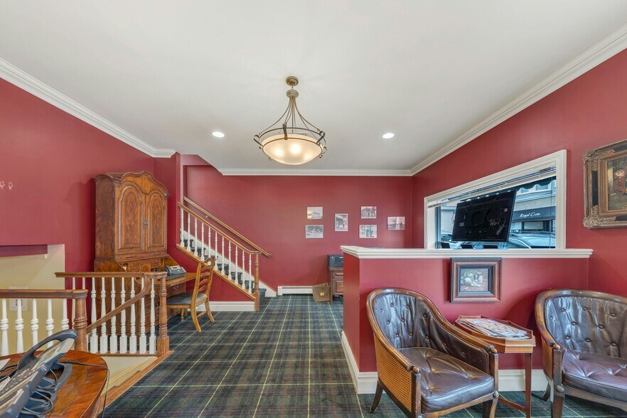 More Photos Of 47 E Main St, Ramsey Office Residential For Lease