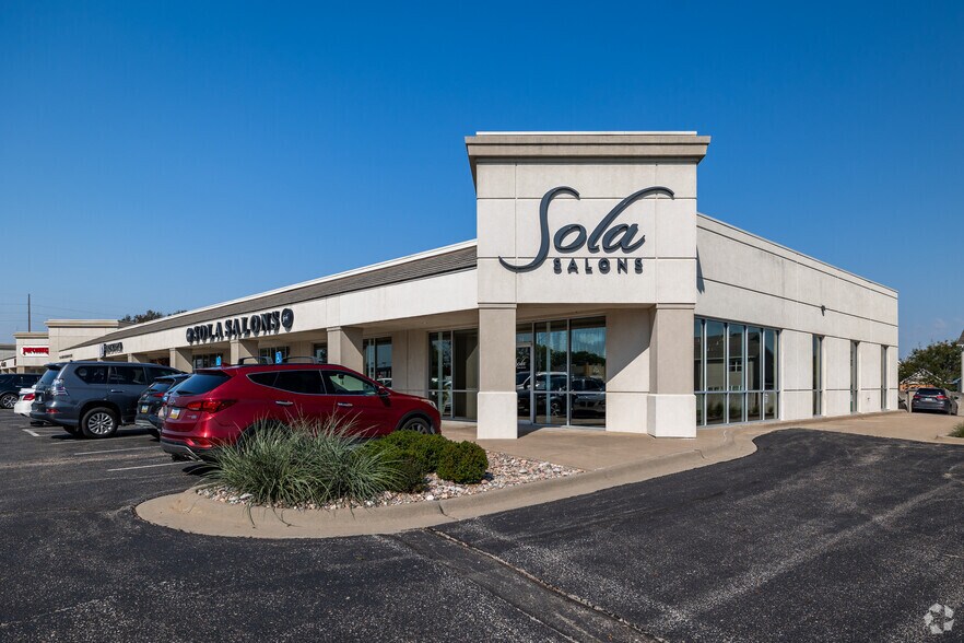 Primary Photo Of 11414 E Central Ave, Wichita General Retail For Lease