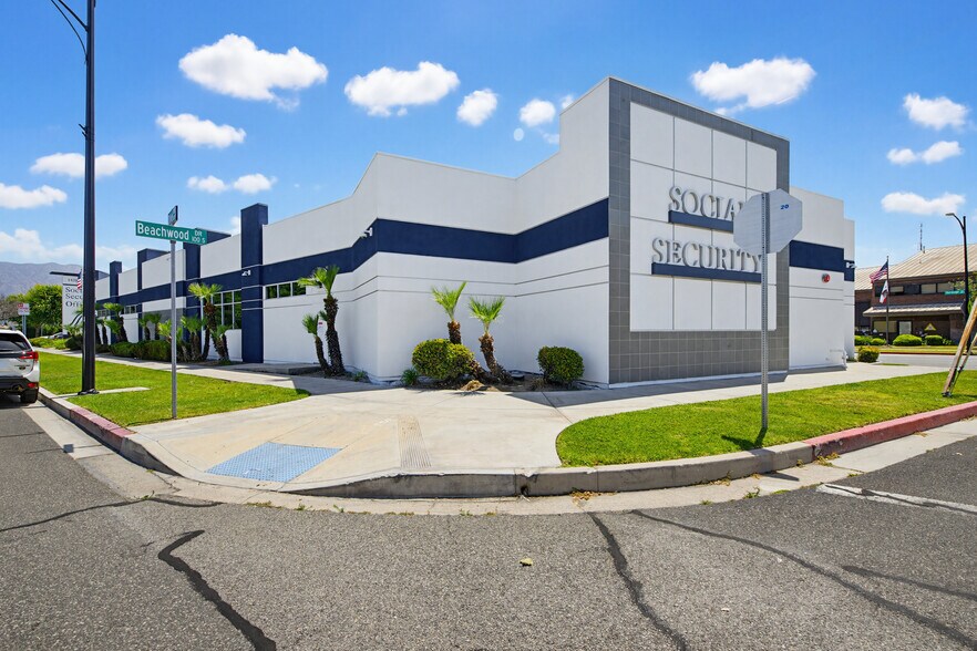 More Photos Of 1420 W Olive Ave, Burbank Office For Sale