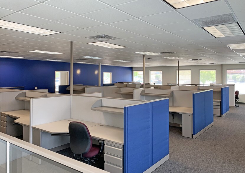 More Photos Of 8440 Wyoming Blvd NE, Albuquerque Office For Lease